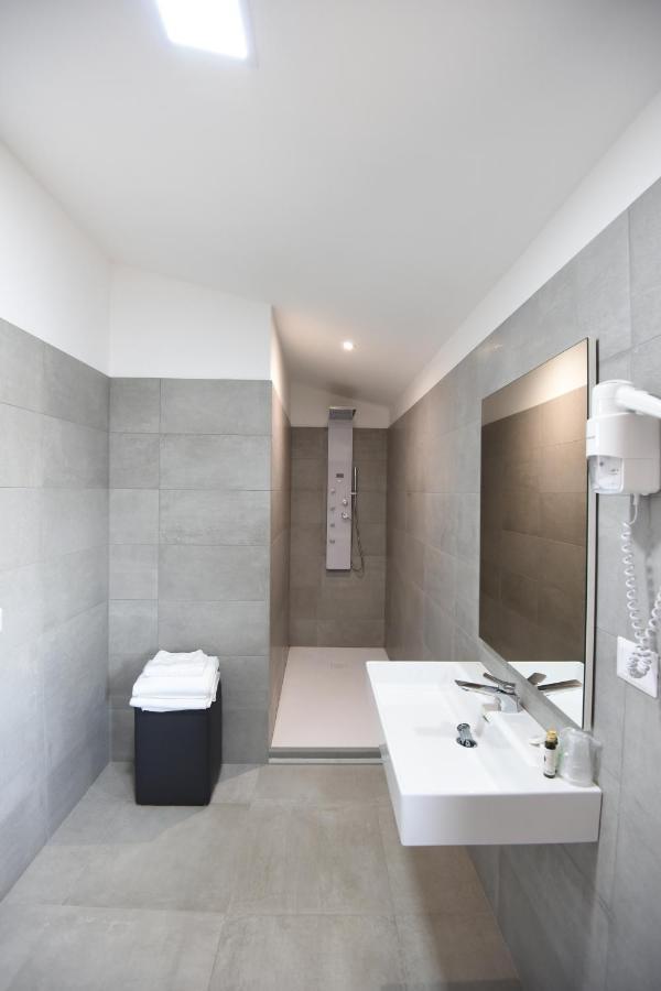 Agriturismo Borgo Imperiale ヴァルモントーネ エクステリア 写真