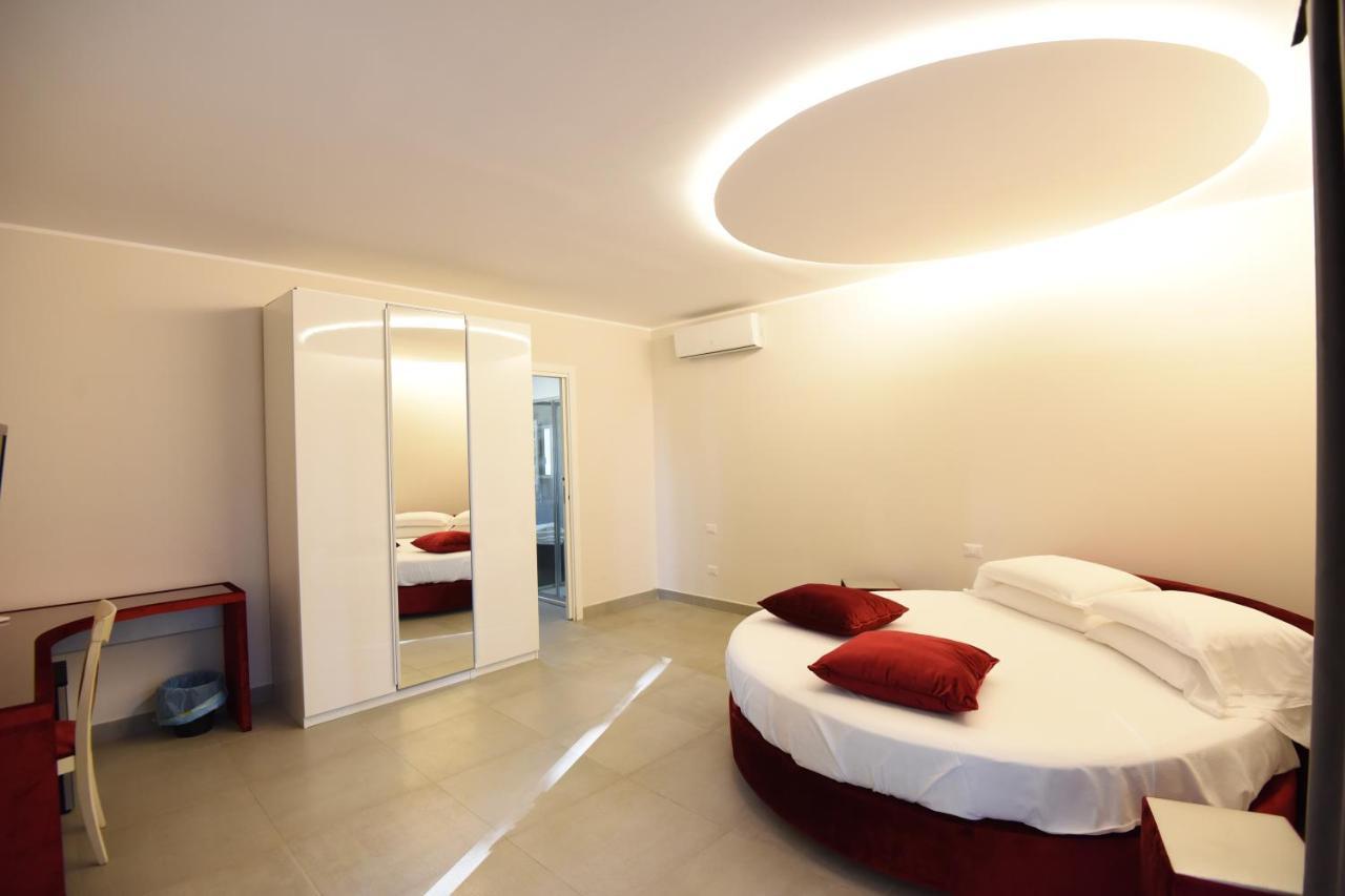 Agriturismo Borgo Imperiale ヴァルモントーネ エクステリア 写真