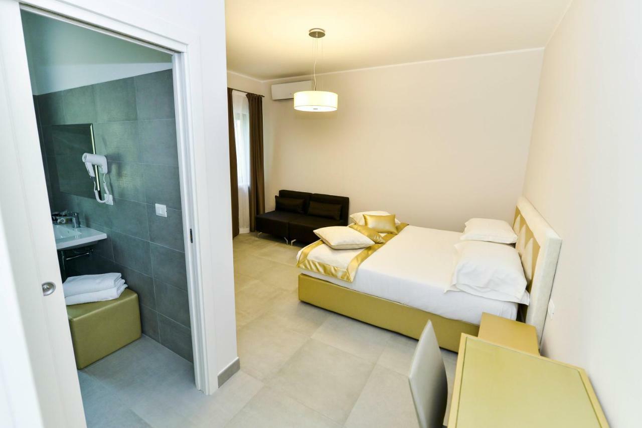 Agriturismo Borgo Imperiale ヴァルモントーネ エクステリア 写真
